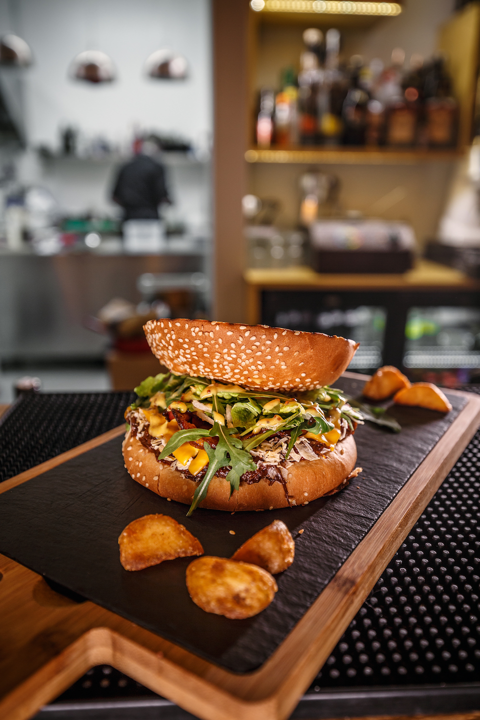 Mede Foods-Glasgow-Top-Restaurant-&-Fast-food-delicious-burger